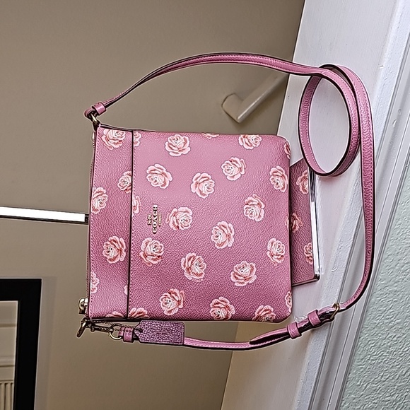 Coach Handbags - COACH 32454 Mauve Pink Kitt Messenger Rose Print Crossbody EUC